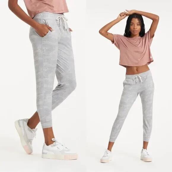 [Vuori] Pale Heather Gray Camo Print Performance Jogger Dreamknit Size Small S